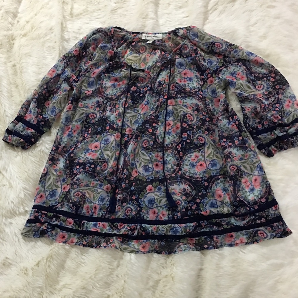 Jessica Simpson floral maternity blouse